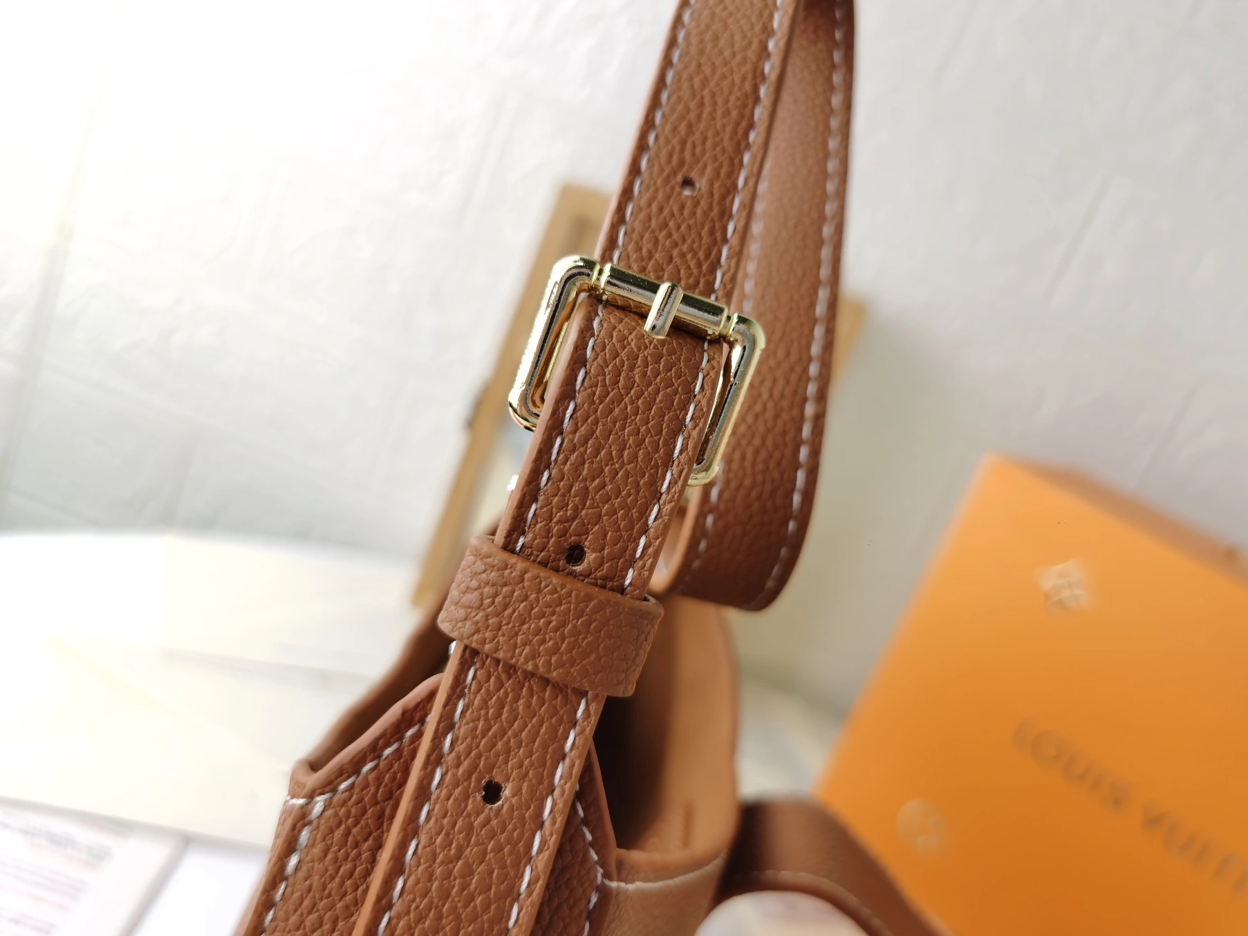 Louis Vuitton AAA Quality Shoulder Bags For Women Lightweight 4757