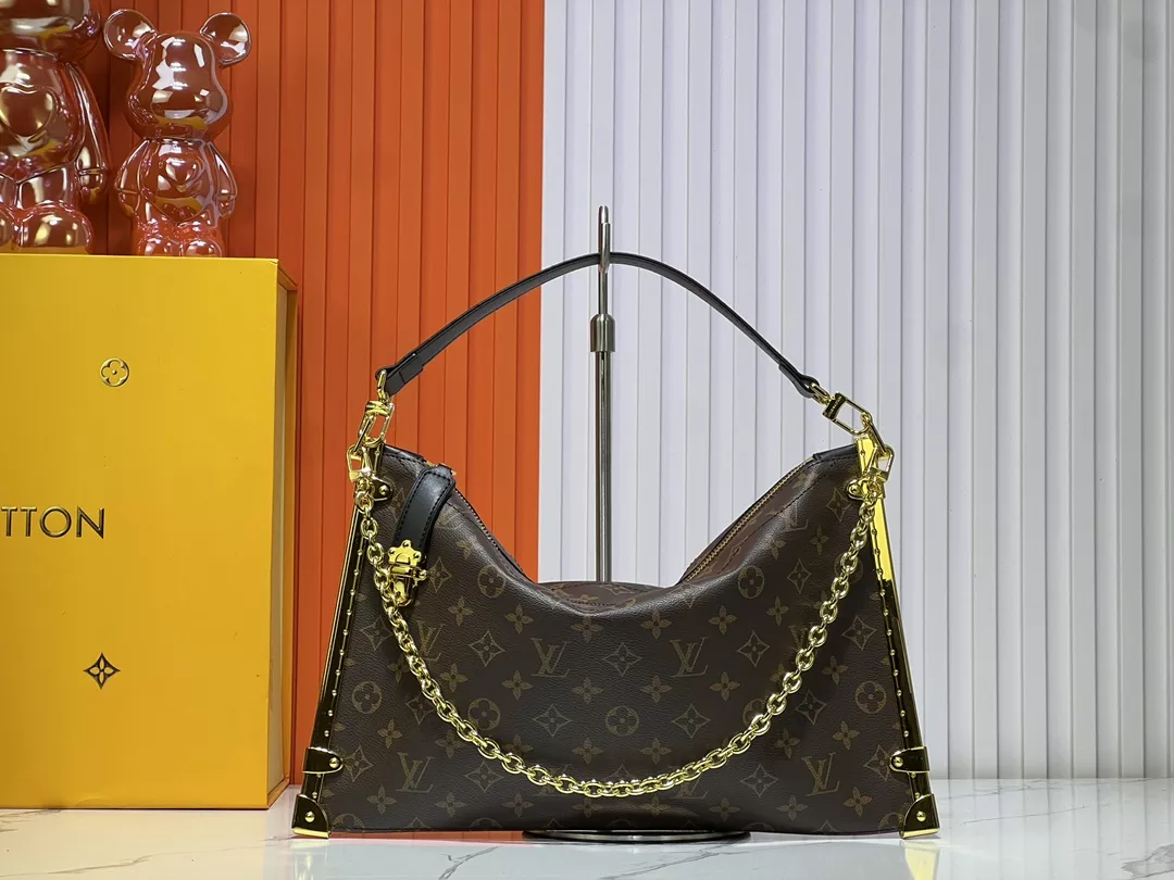 Louis Vuitton AAA Quality Shoulder Bags For Women Minimalist 2313