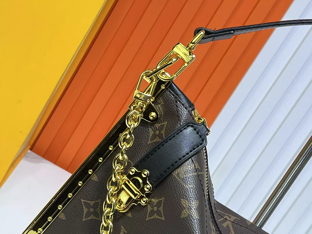 Louis Vuitton AAA Quality Shoulder Bags For Women Minimalist 2313