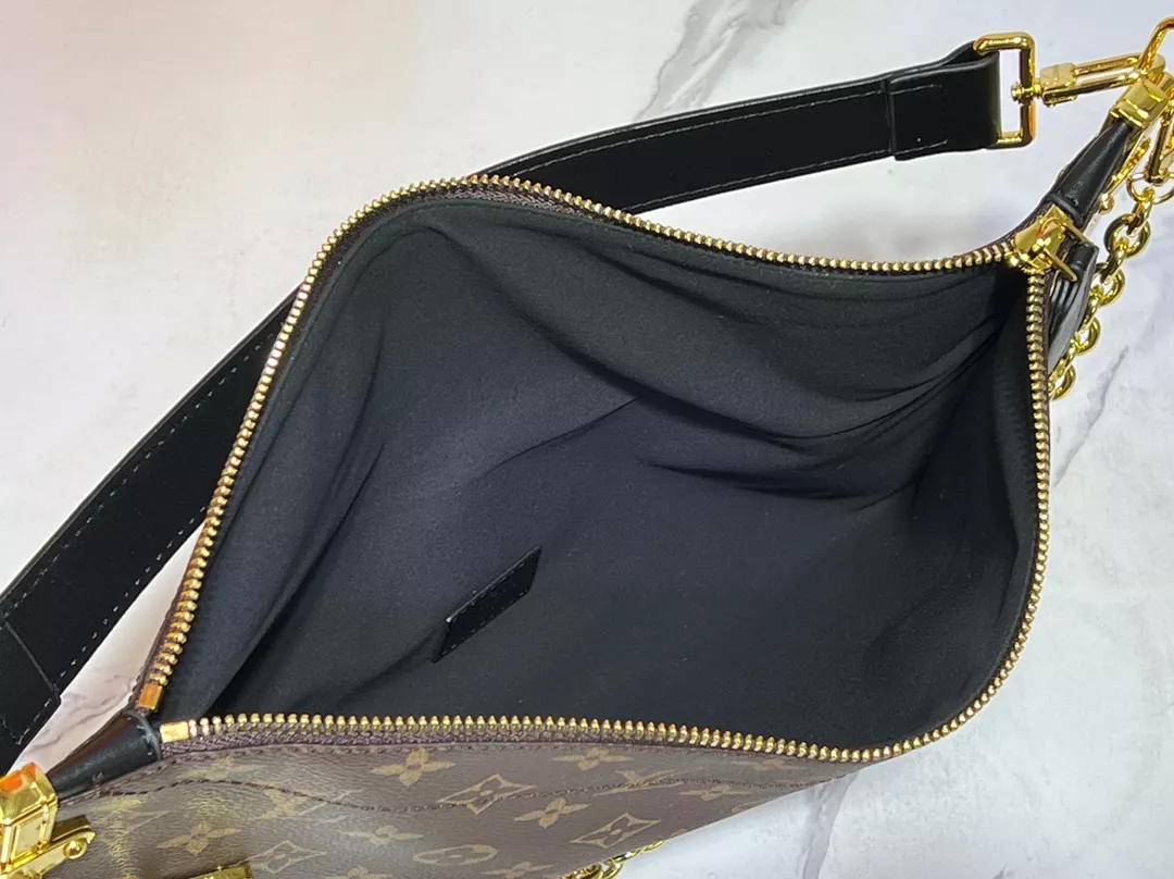 Louis Vuitton AAA Quality Shoulder Bags For Women Minimalist 2313