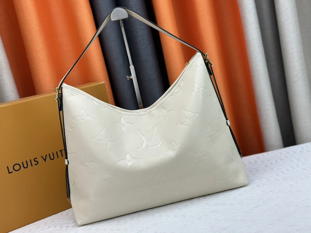 Louis Vuitton AAA Quality Shoulder Bags For Women ModernLook 1735