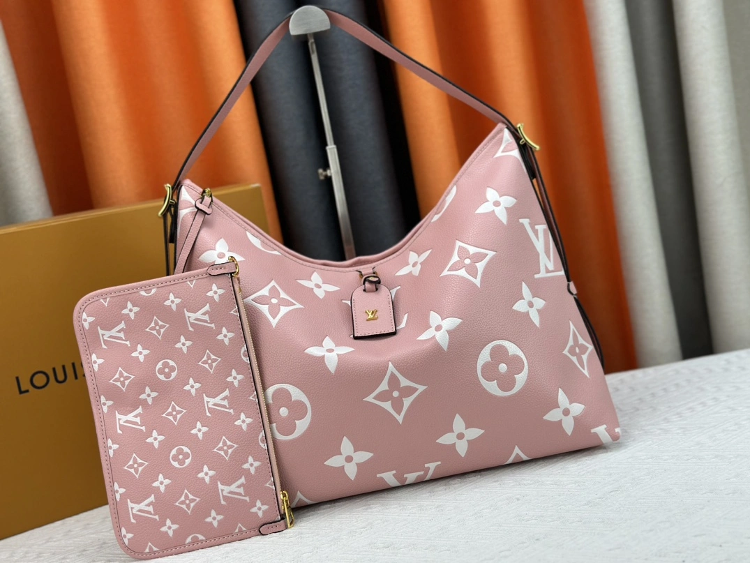 Louis Vuitton AAA Quality Shoulder Bags For Women Popular 1563