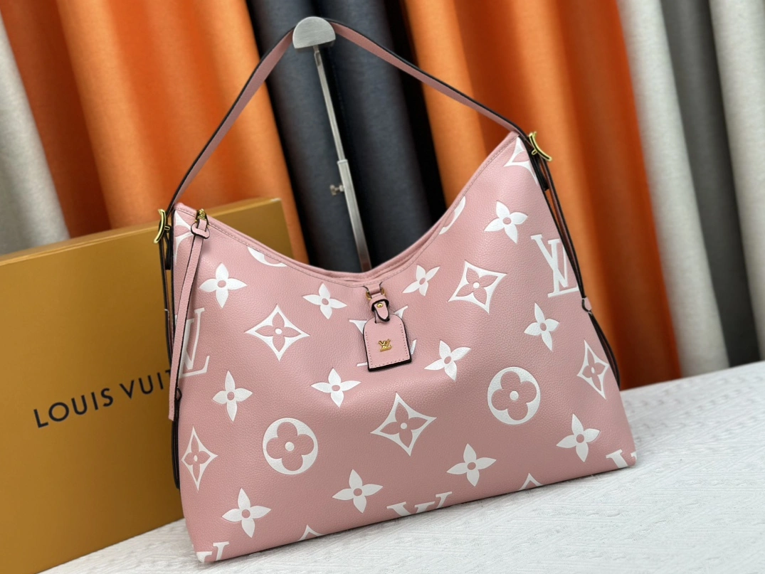 Louis Vuitton AAA Quality Shoulder Bags For Women Popular 1563
