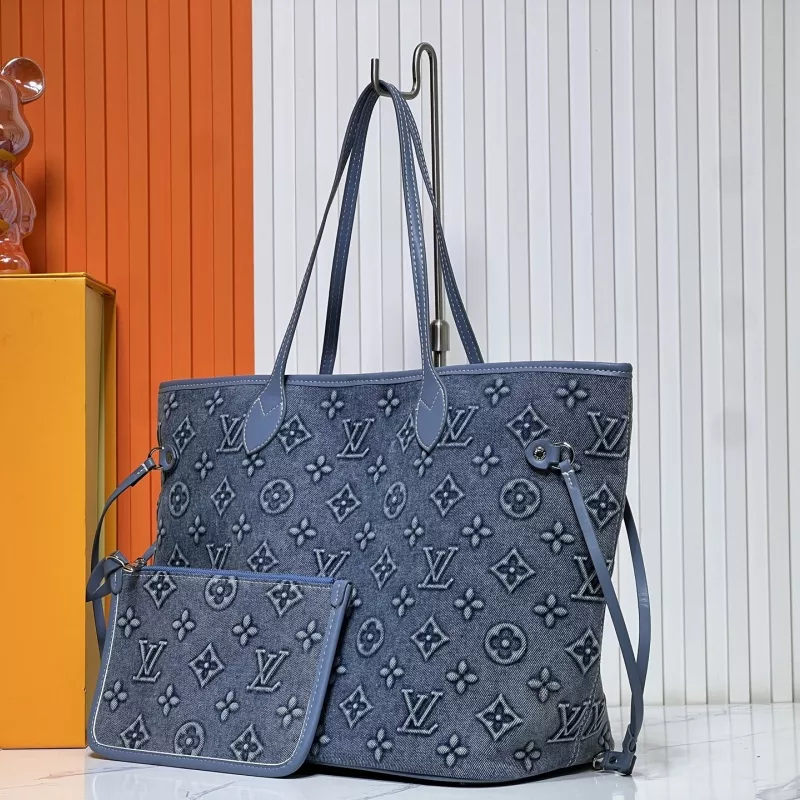 Louis Vuitton AAA Quality Shoulder Bags For Women Practical 3024