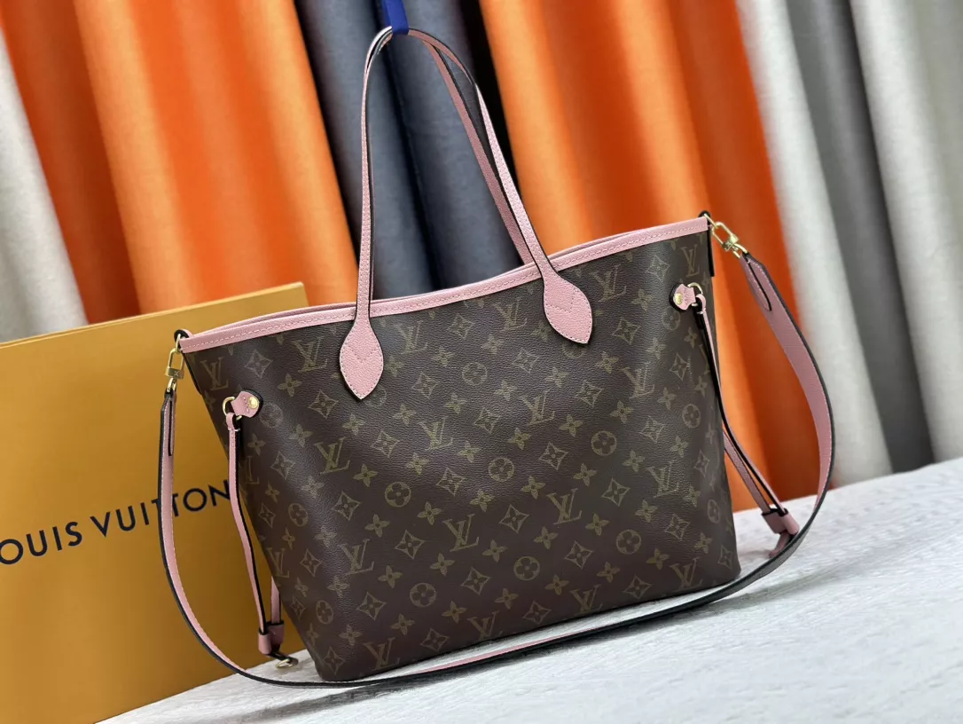 Louis Vuitton AAA Quality Shoulder Bags For Women Reliable 4136