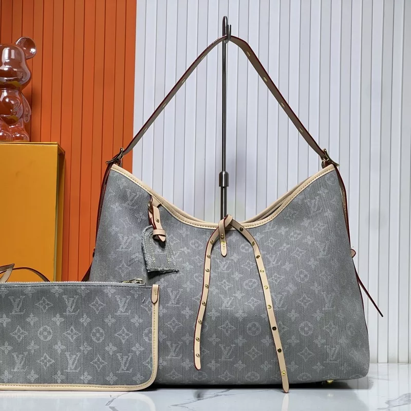 Louis Vuitton AAA Quality Shoulder Bags For Women Reliable 8386