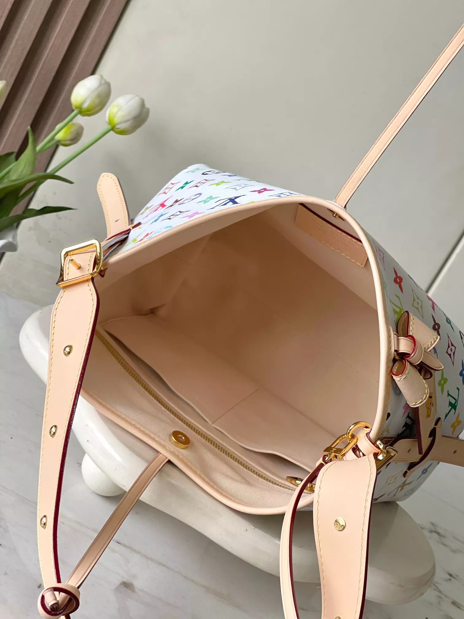 Louis Vuitton AAA Quality Shoulder Bags For Women SmartChoice 1519