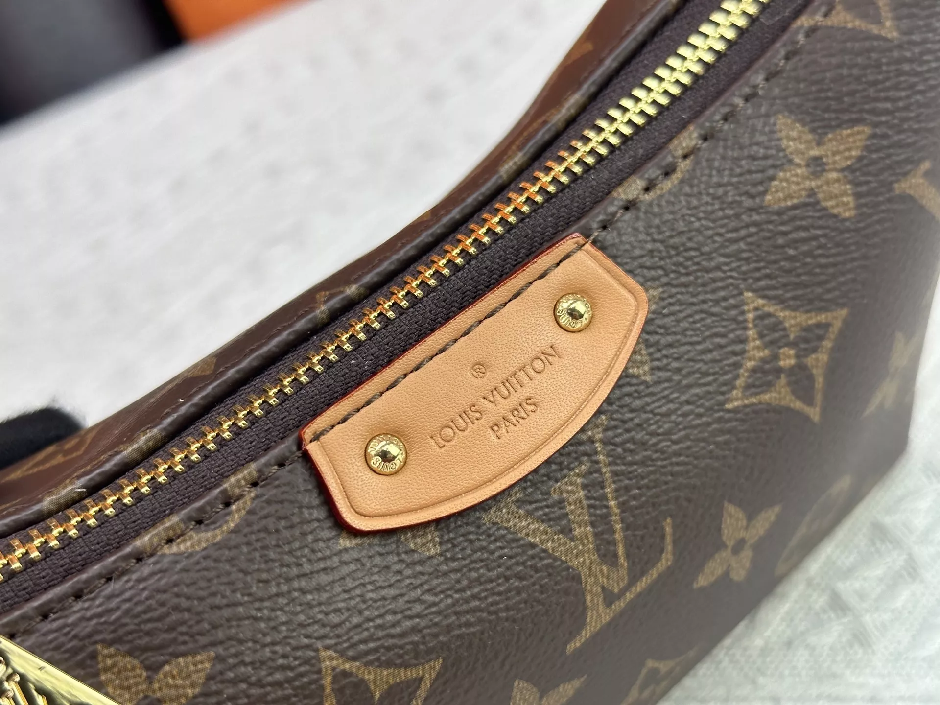 Louis Vuitton AAA Quality Shoulder Bags For Women SmartChoice 3357