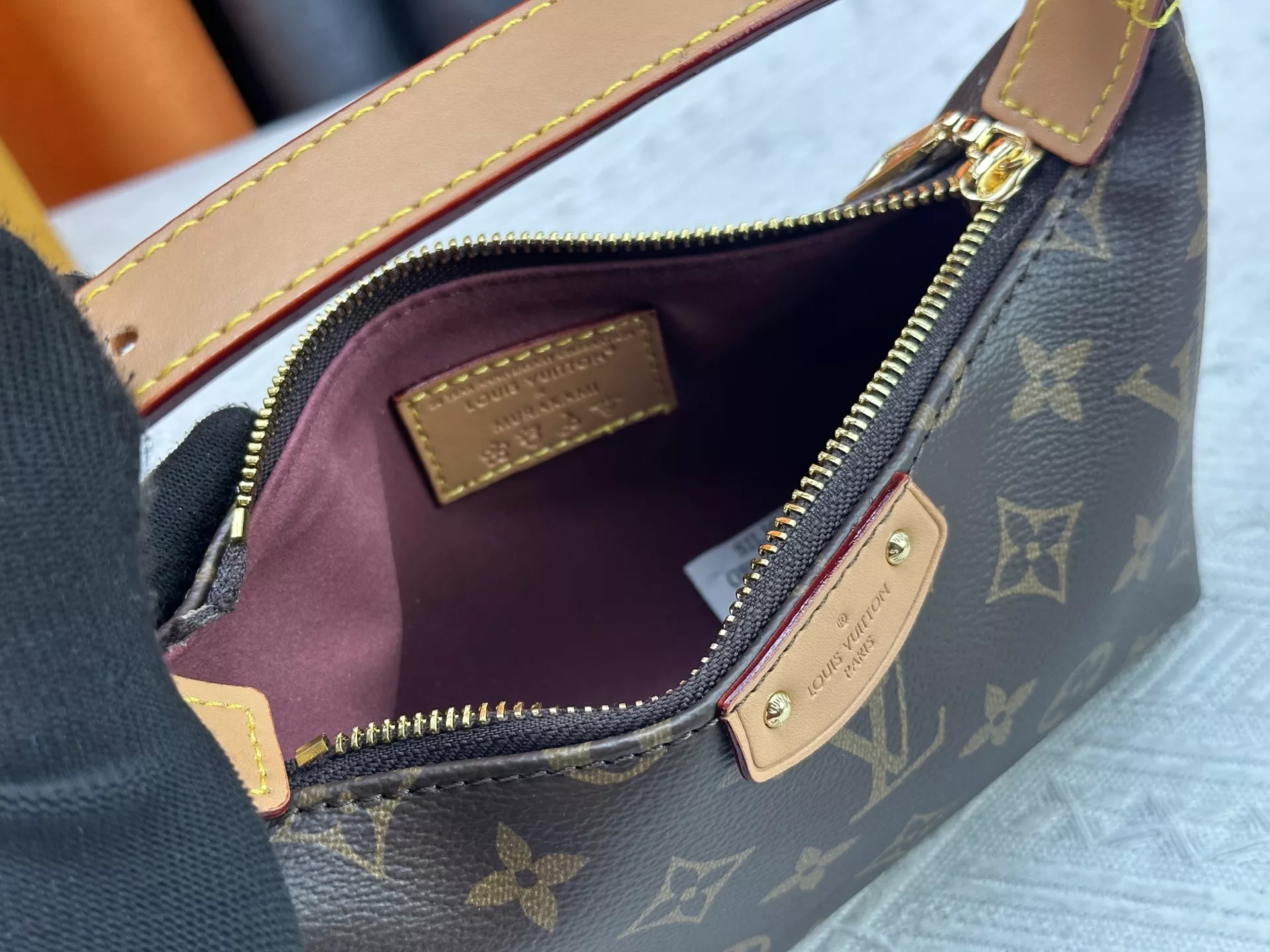 Louis Vuitton AAA Quality Shoulder Bags For Women SmartChoice 3357