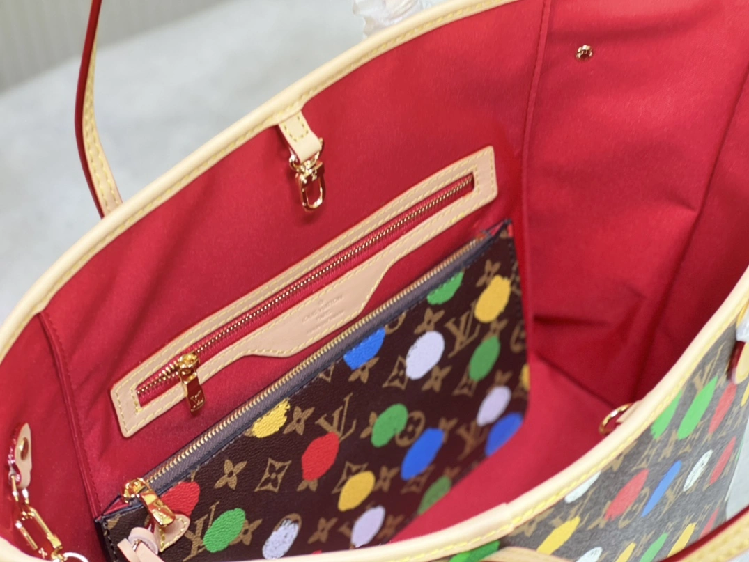Louis Vuitton AAA Quality Shoulder Bags For Women Soft 5009