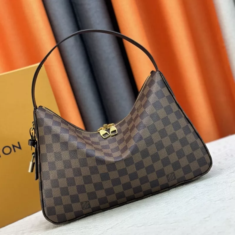 Louis Vuitton AAA Quality Shoulder Bags For Women Soft 7130