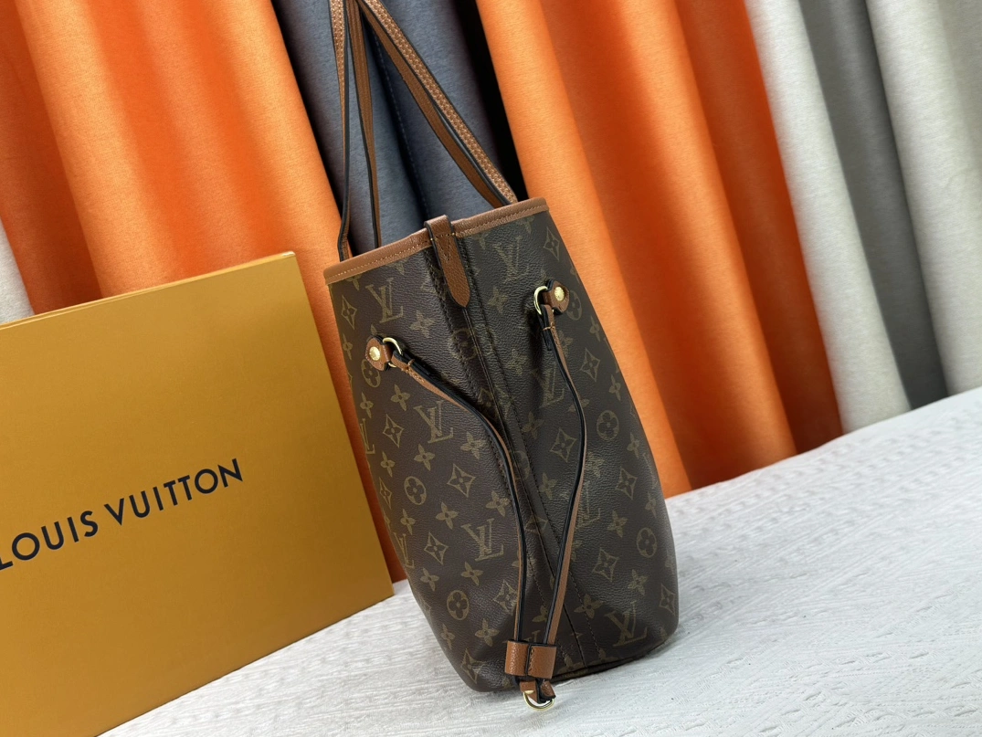 Louis Vuitton AAA Quality Shoulder Bags For Women TopPick 3873