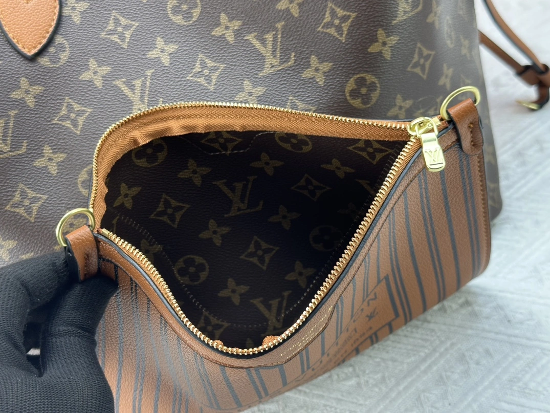 Louis Vuitton AAA Quality Shoulder Bags For Women TopPick 3873