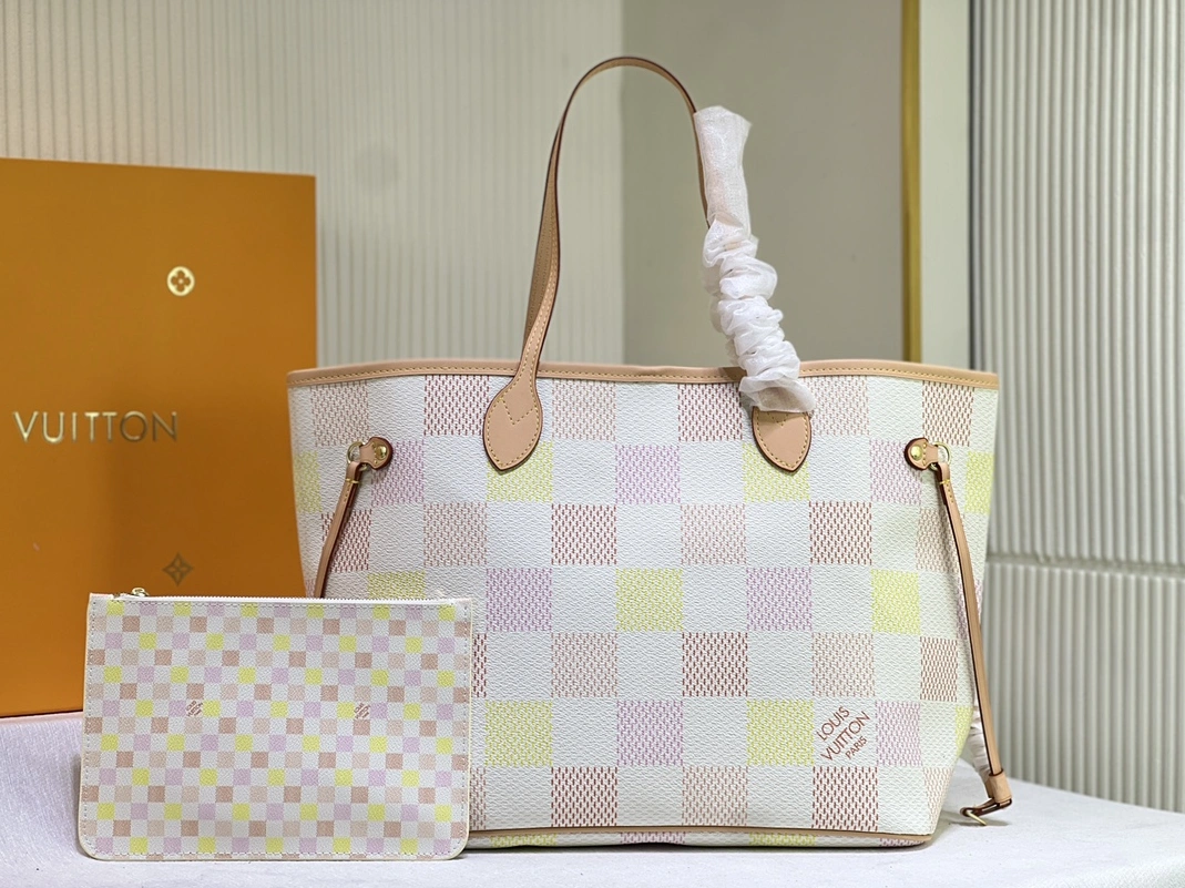 Louis Vuitton AAA Quality Shoulder Bags For Women Trendsetting 8505