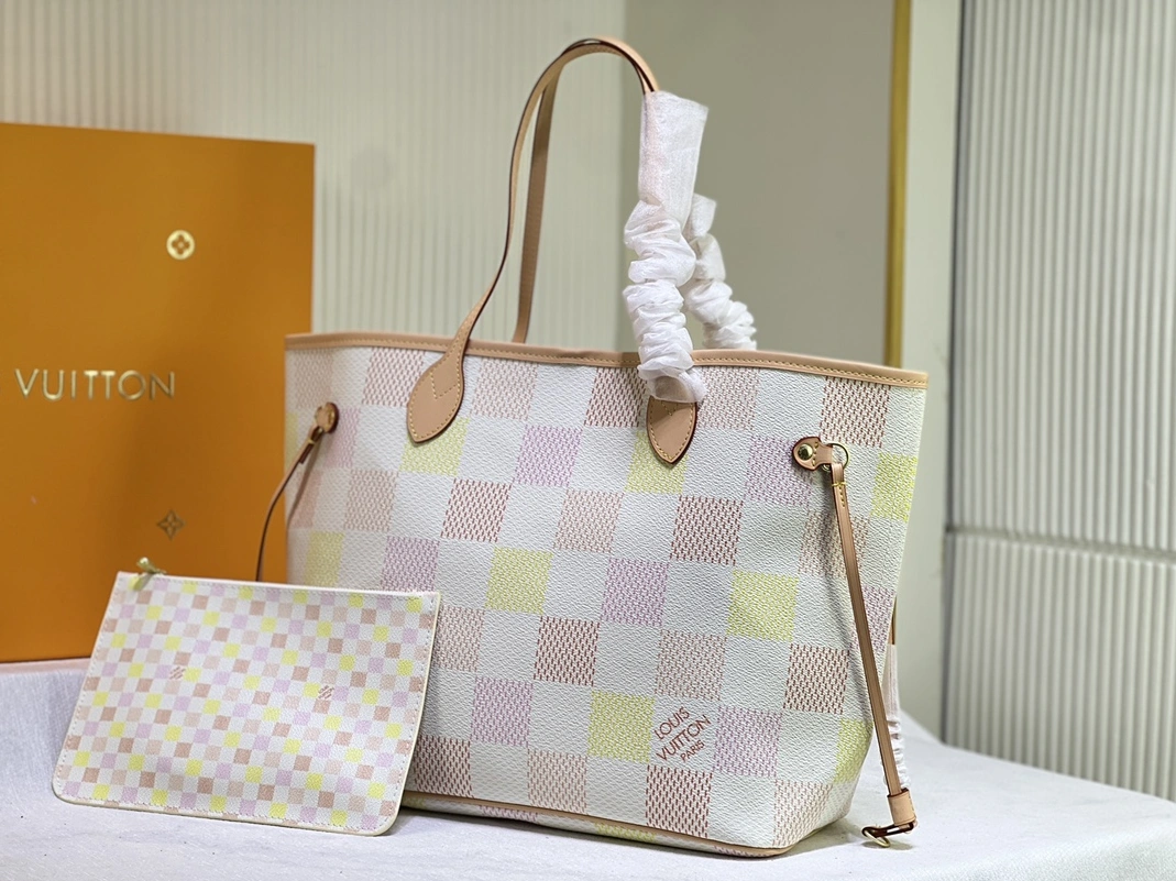 Louis Vuitton AAA Quality Shoulder Bags For Women Trendsetting 8505