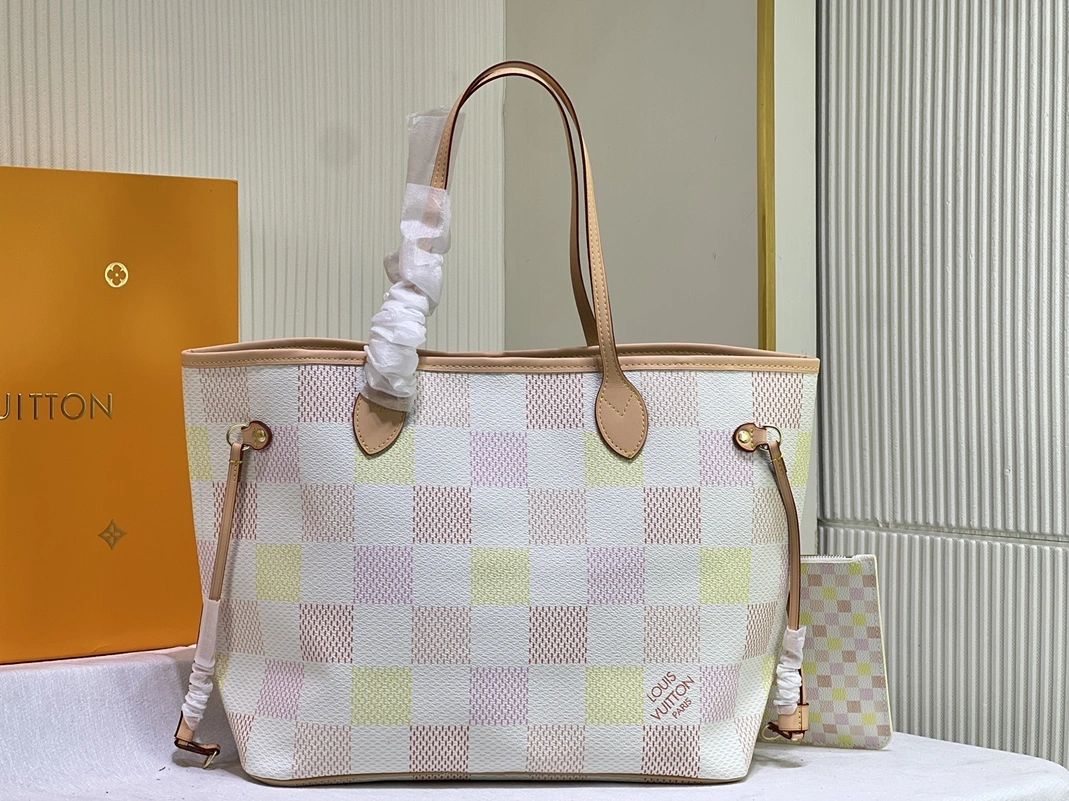 Louis Vuitton AAA Quality Shoulder Bags For Women Trendsetting 8505