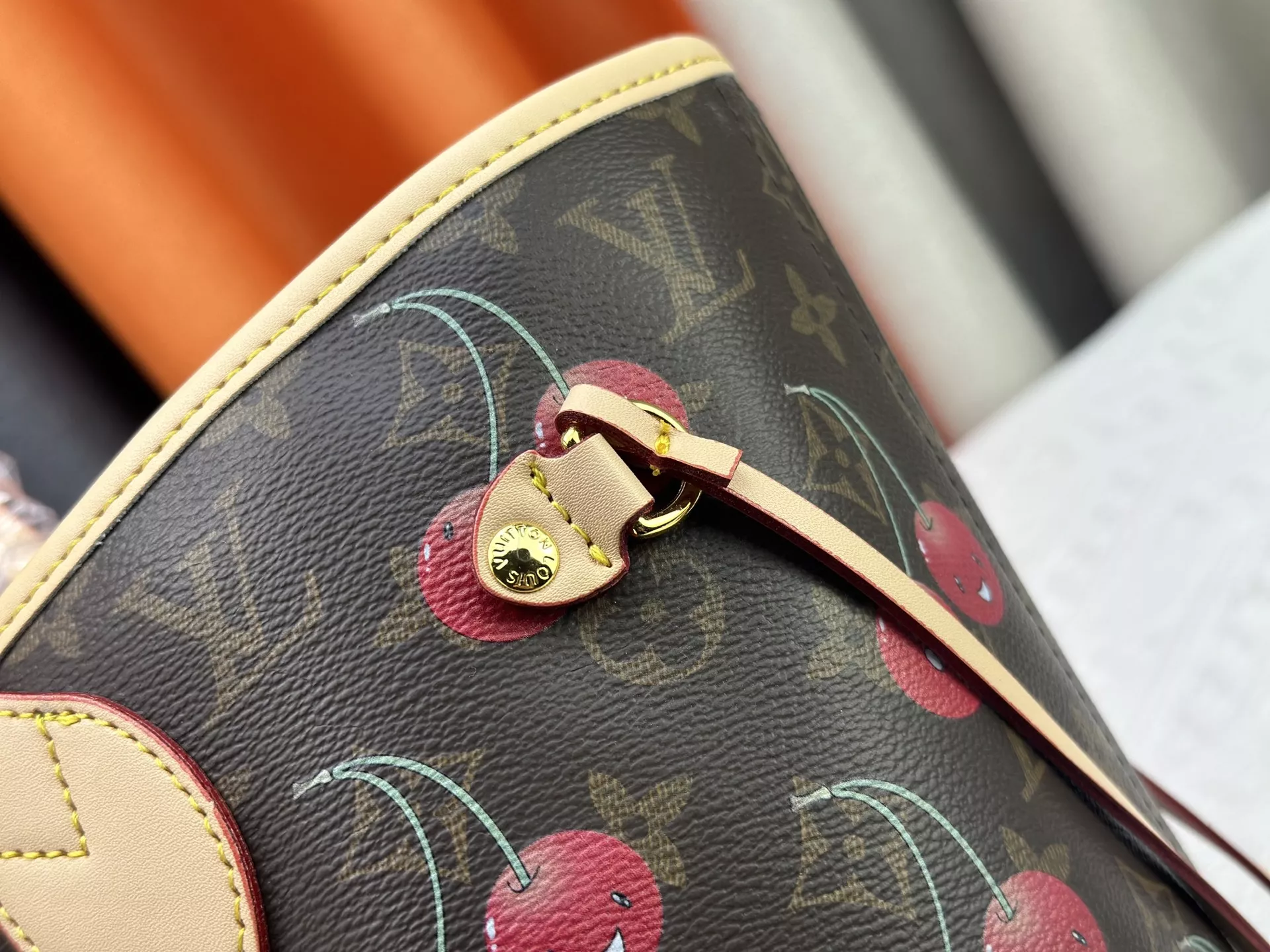 Louis Vuitton AAA Quality Shoulder Bags For Women Trendy 5543
