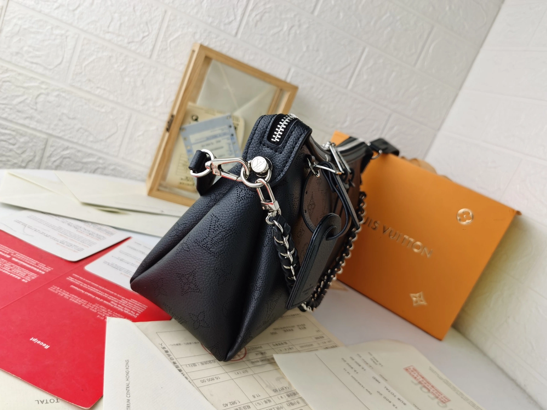Louis Vuitton AAA Quality Shoulder Bags For Women UrbanStyle 2526