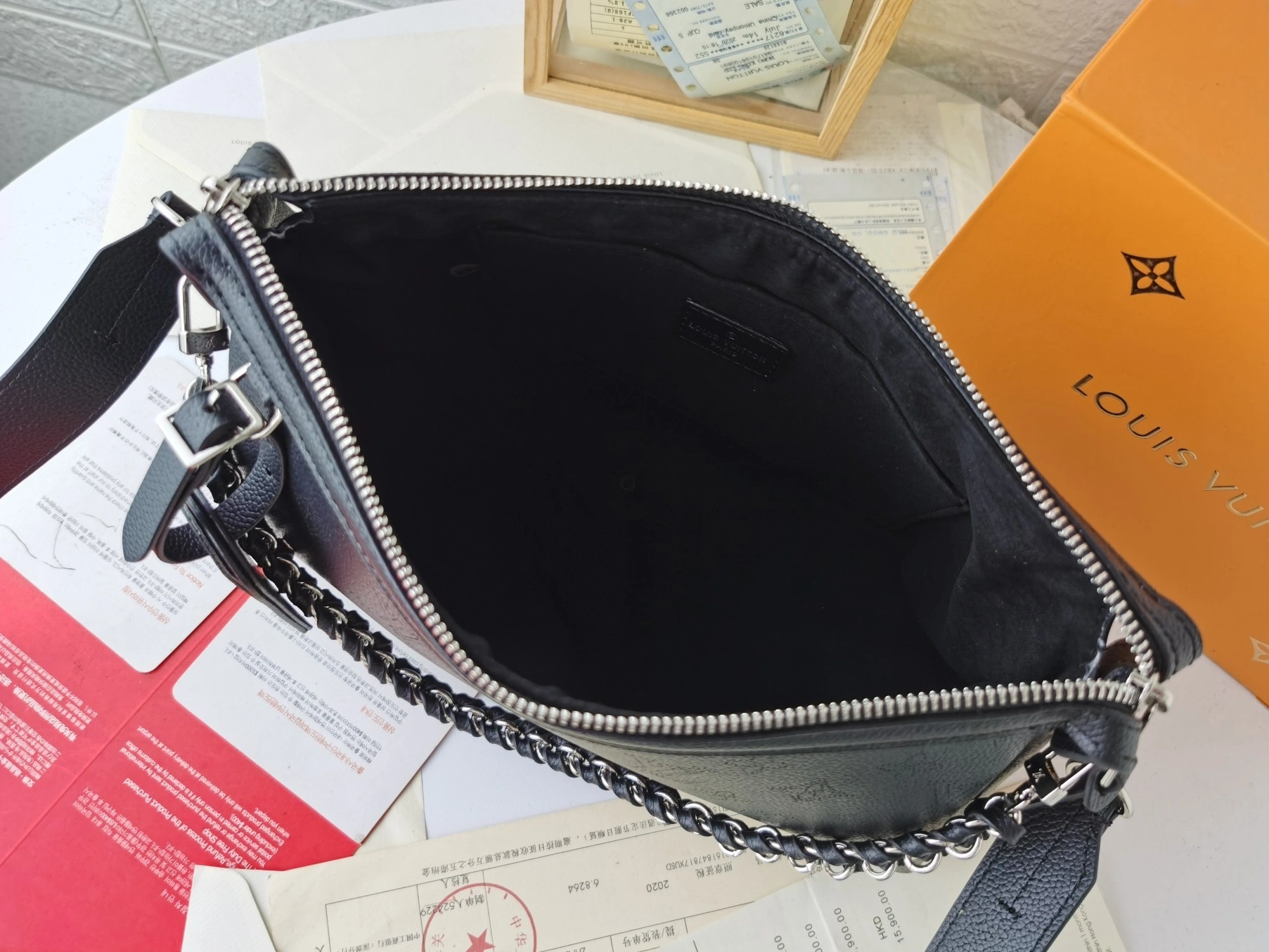 Louis Vuitton AAA Quality Shoulder Bags For Women UrbanStyle 2526