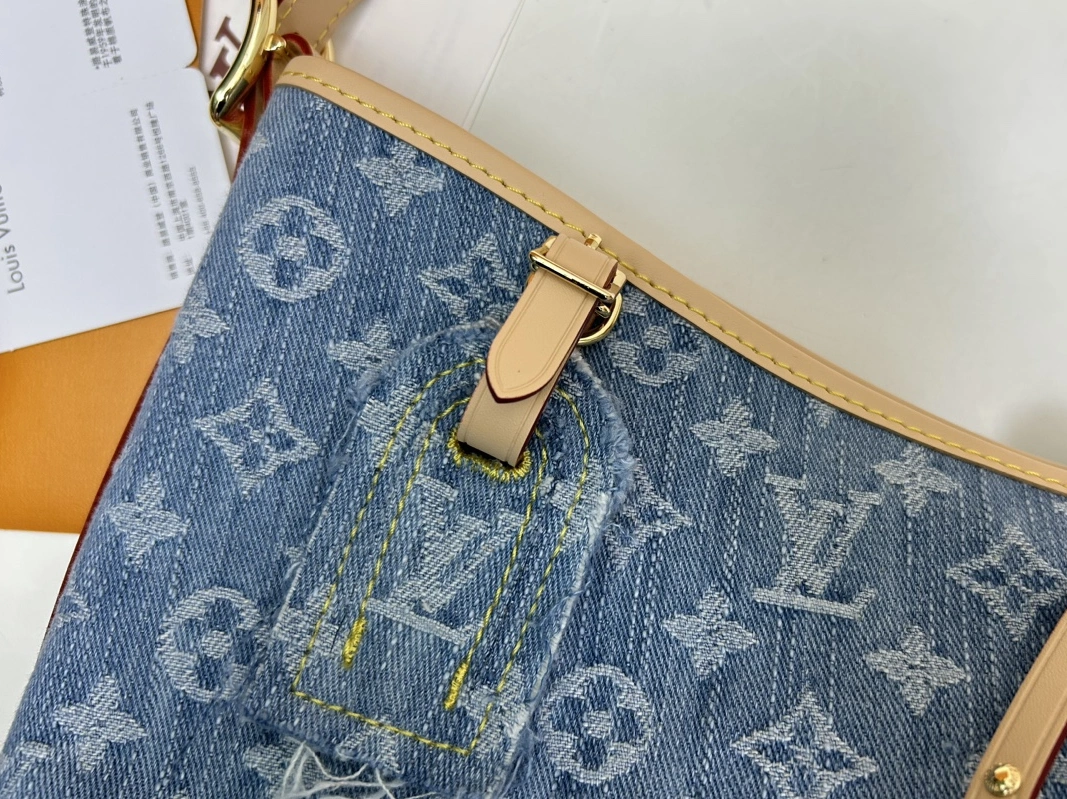 Louis Vuitton AAA Quality Shoulder Bags For Women UrbanStyle 4162