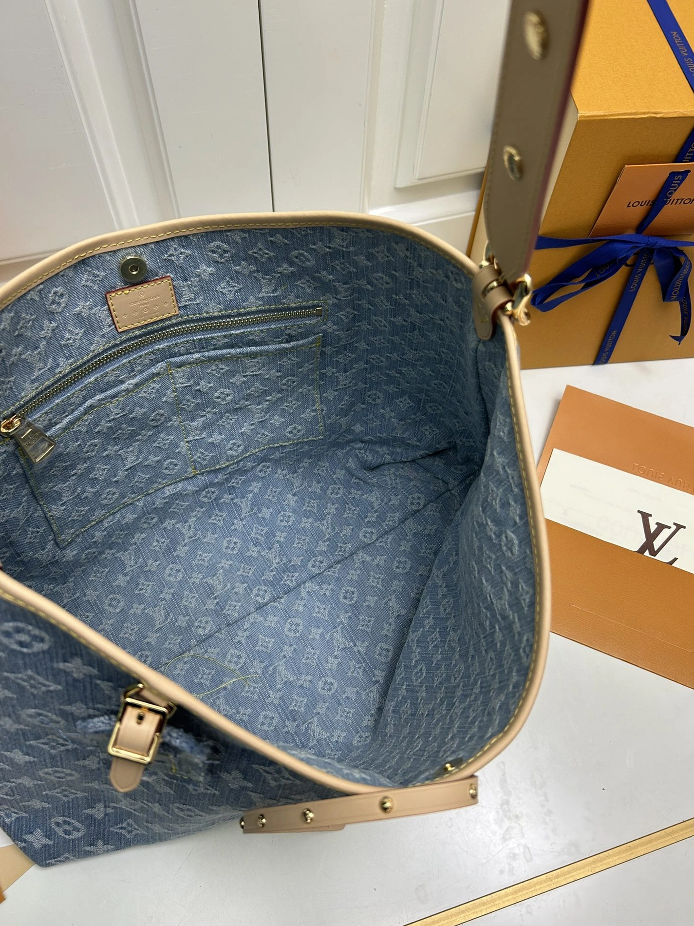 Louis Vuitton AAA Quality Shoulder Bags For Women UrbanStyle 4162