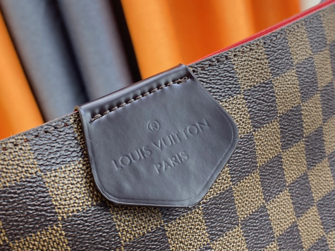 Louis Vuitton AAA Quality Shoulder Bags For Women UrbanStyle 4642