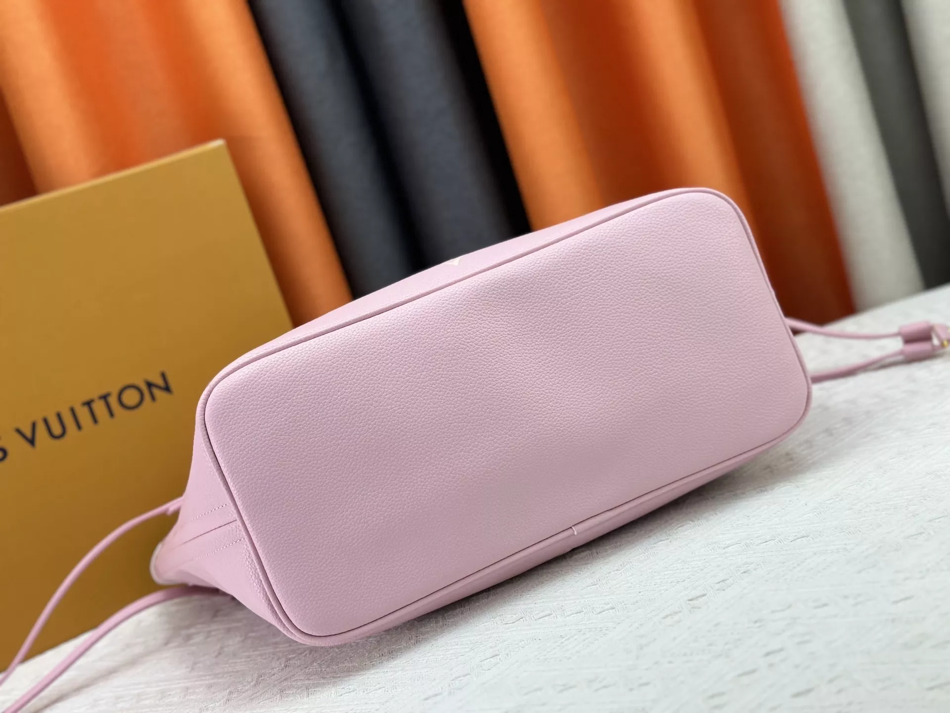 Louis Vuitton AAA Quality Shoulder Bags For Women UrbanStyle 6261