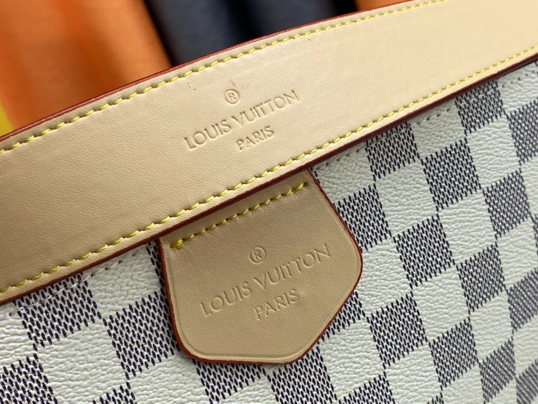 Louis Vuitton AAA Quality Shoulder Bags In Coffee For Women SmartChoice 2726