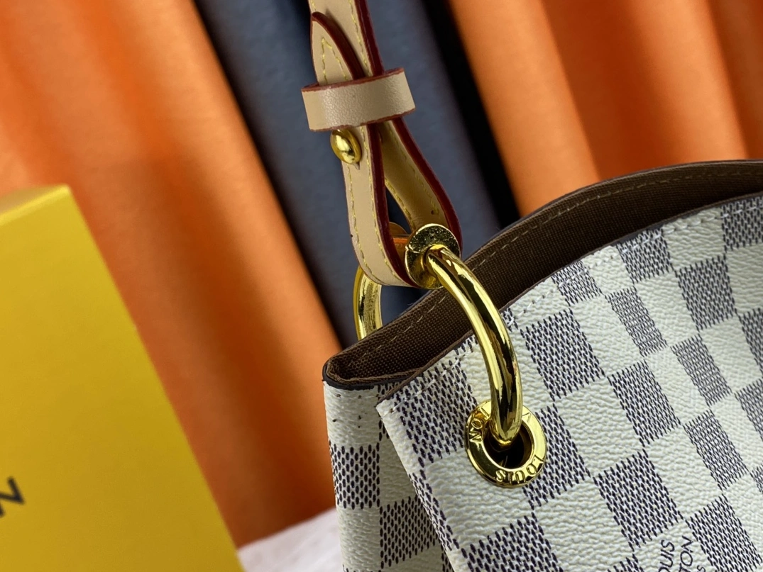 Louis Vuitton AAA Quality Shoulder Bags In Coffee For Women SmartChoice 2726