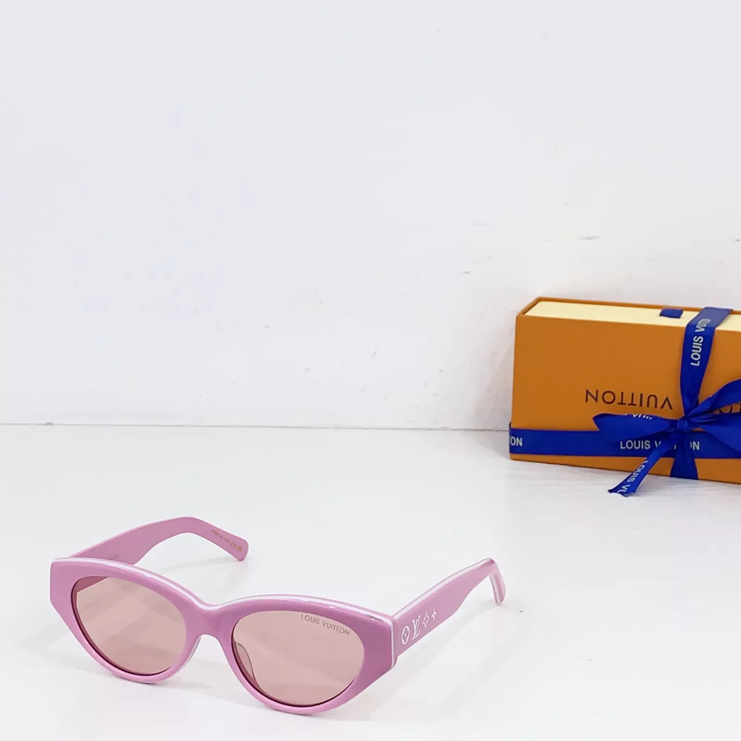 Louis Vuitton AAA Quality Sunglasses BestValue 6119