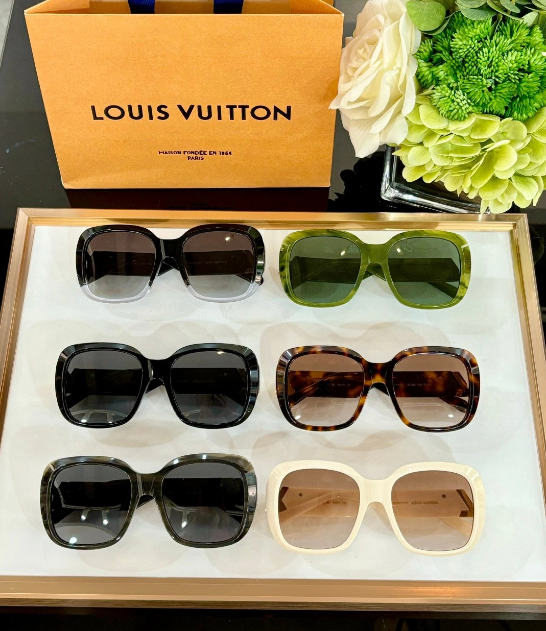 Louis Vuitton AAA Quality Sunglasses BestValue 8826