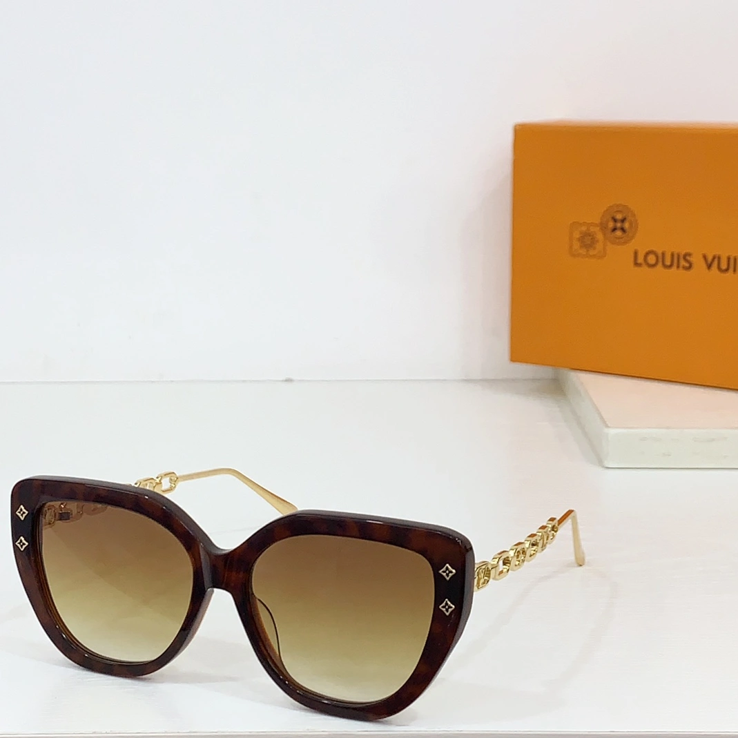 Louis Vuitton AAA Quality Sunglasses Bold 4283