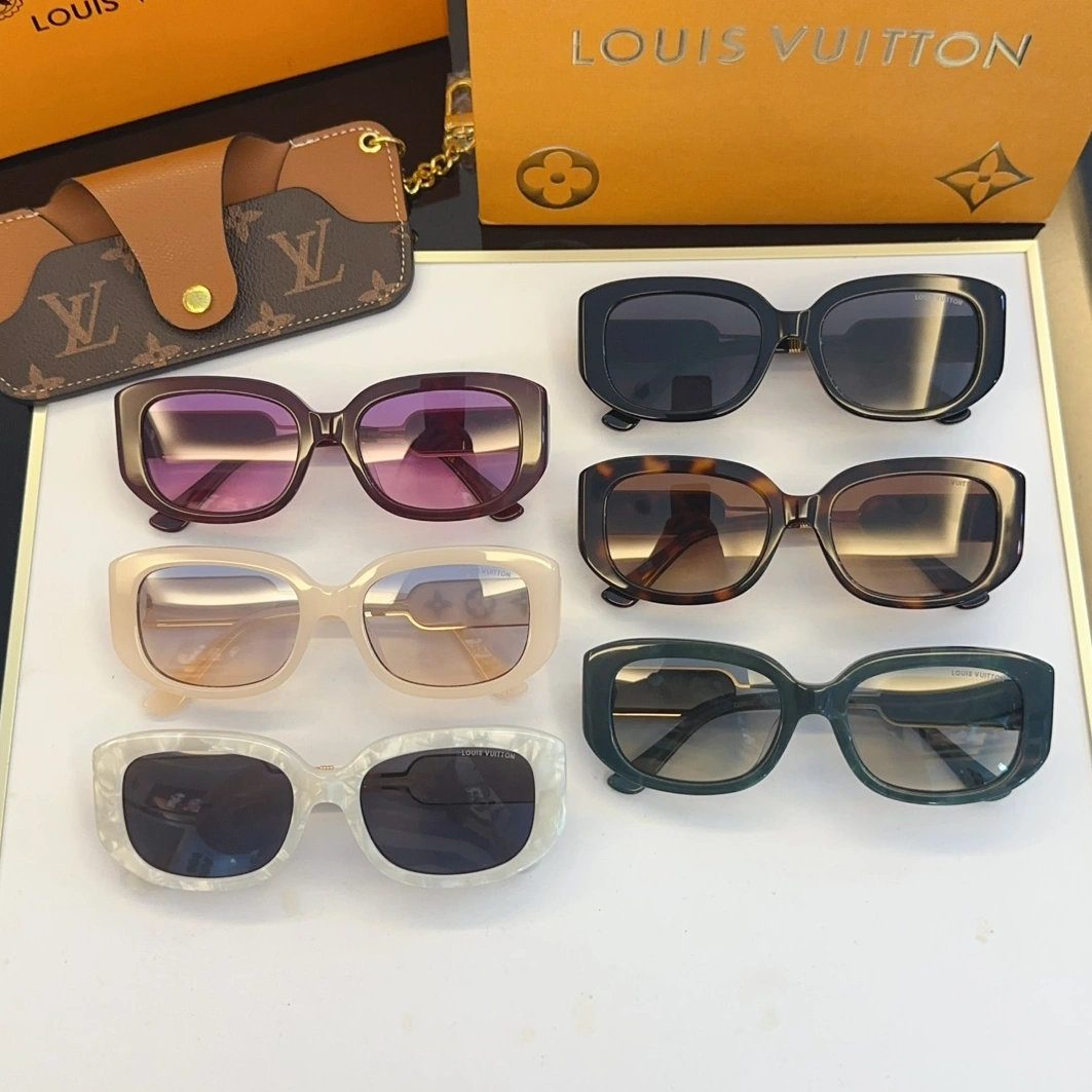 Louis Vuitton AAA Quality Sunglasses Cozy 881