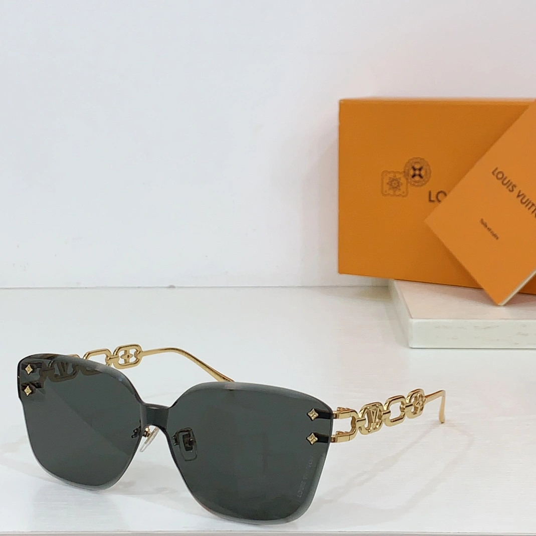 Louis Vuitton AAA Quality Sunglasses DailyWear 3599