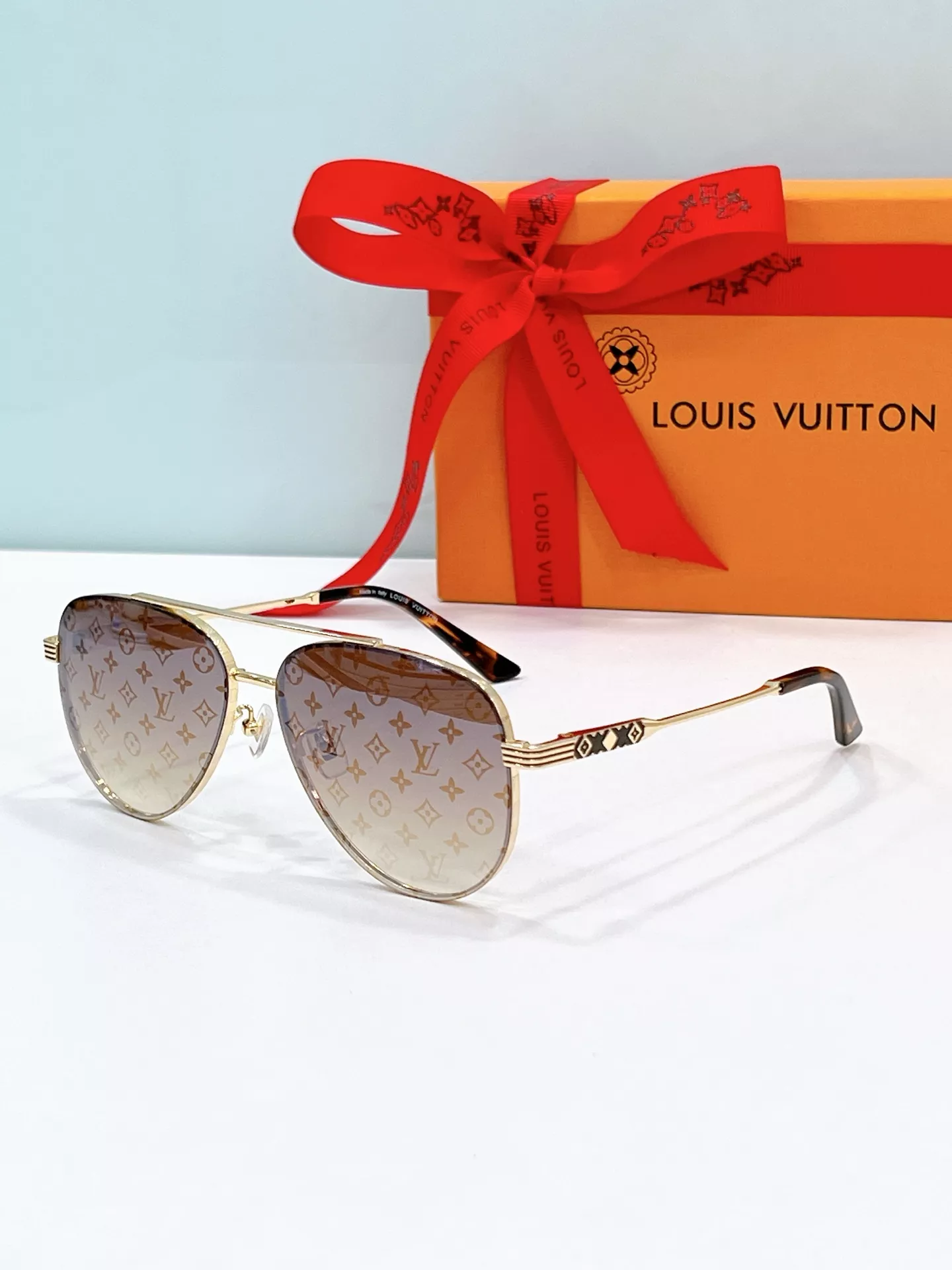 Louis Vuitton AAA Quality Sunglasses DailyWear 6727