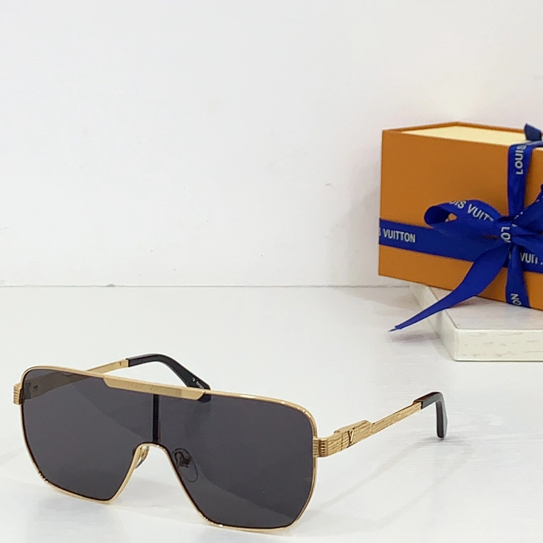 Louis Vuitton AAA Quality Sunglasses Durable 6174