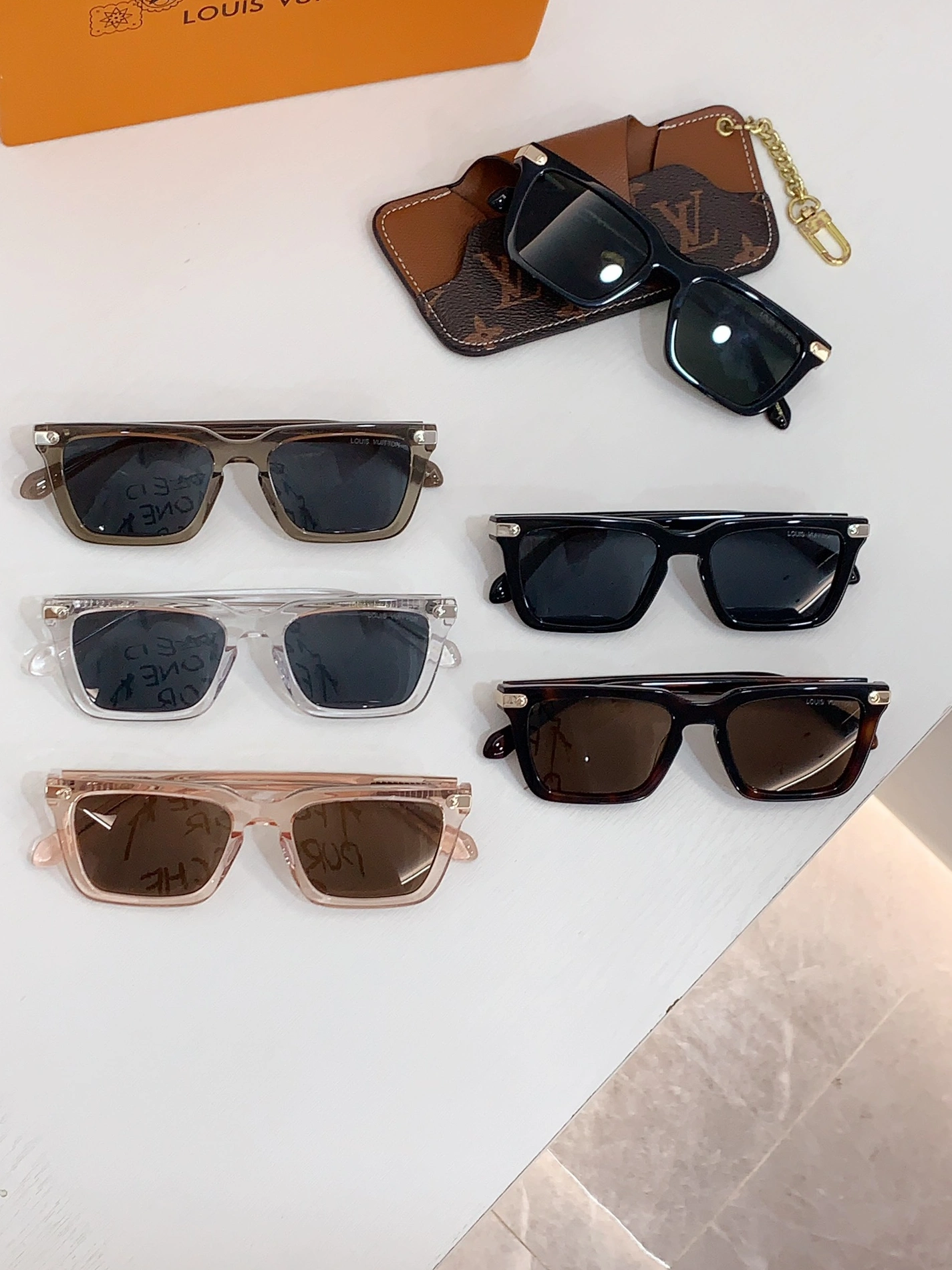 Louis Vuitton AAA Quality Sunglasses EasyMatch 1601