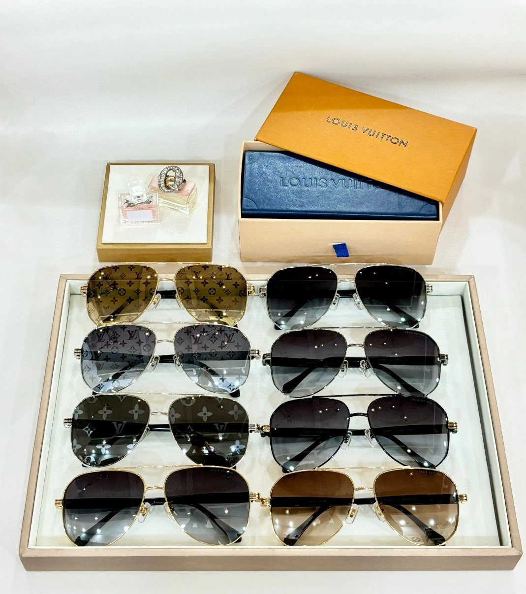 Louis Vuitton AAA Quality Sunglasses EasyMatch 4082