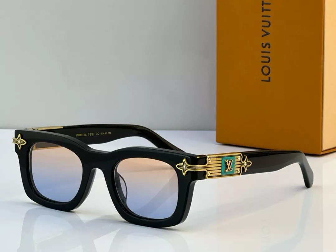 Louis Vuitton AAA Quality Sunglasses Fashionable 4264