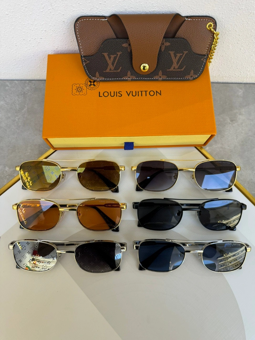 Louis Vuitton AAA Quality Sunglasses Fashionable 7553