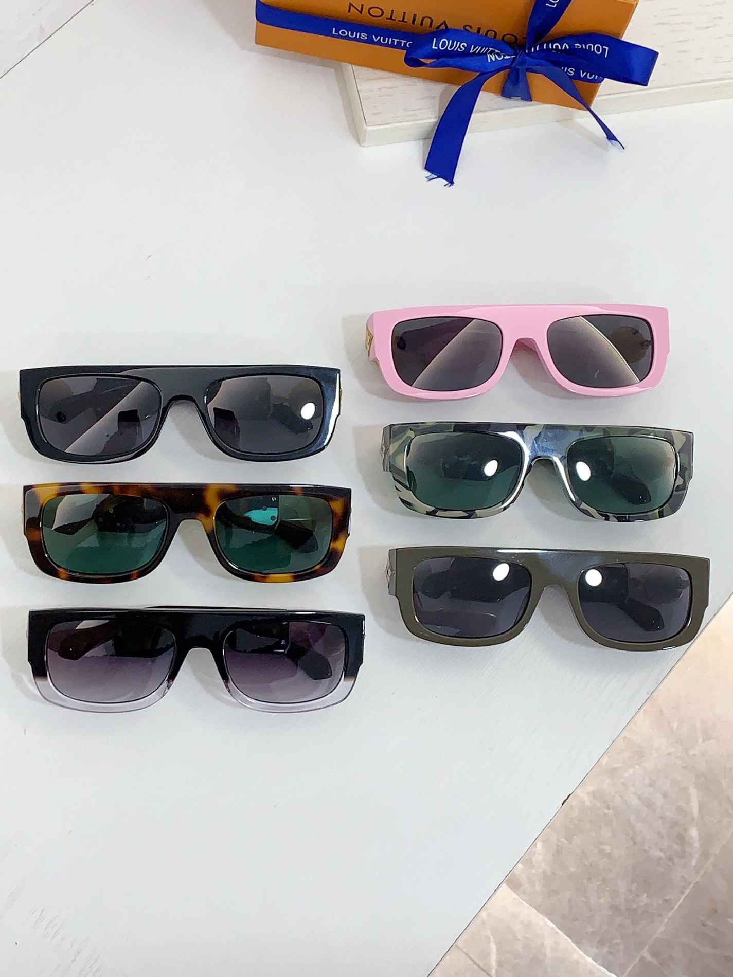 Louis Vuitton AAA Quality Sunglasses Functional 1507