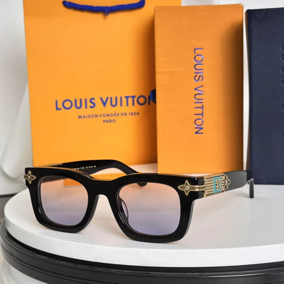 Louis Vuitton AAA Quality Sunglasses GoAnywhere 7079