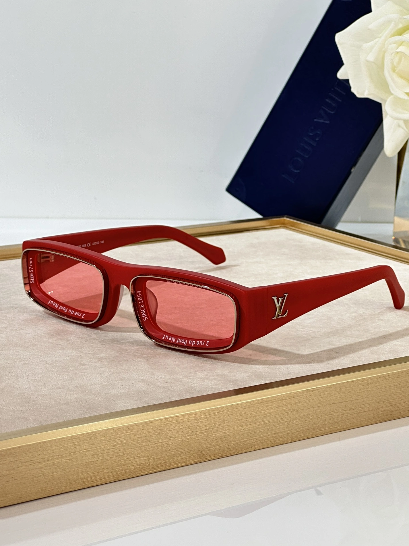 Louis Vuitton AAA Quality Sunglasses GoodFit 6380
