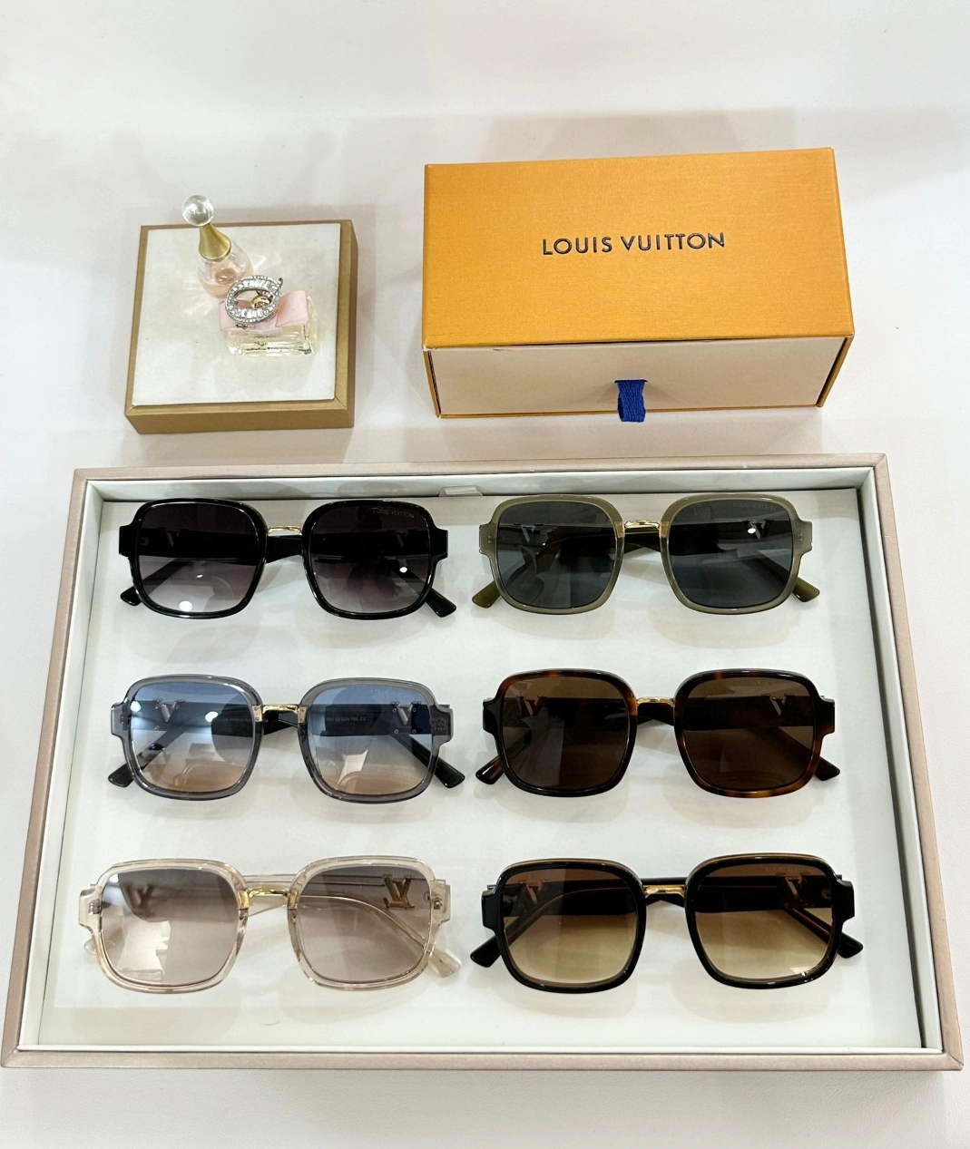 Louis Vuitton AAA Quality Sunglasses HighQuality 6114
