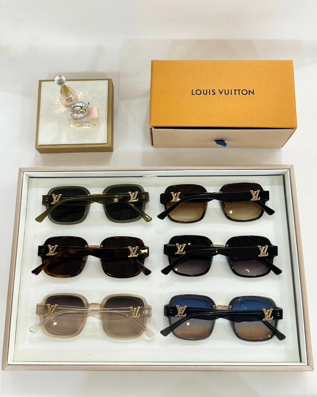 Louis Vuitton AAA Quality Sunglasses HighQuality 6114