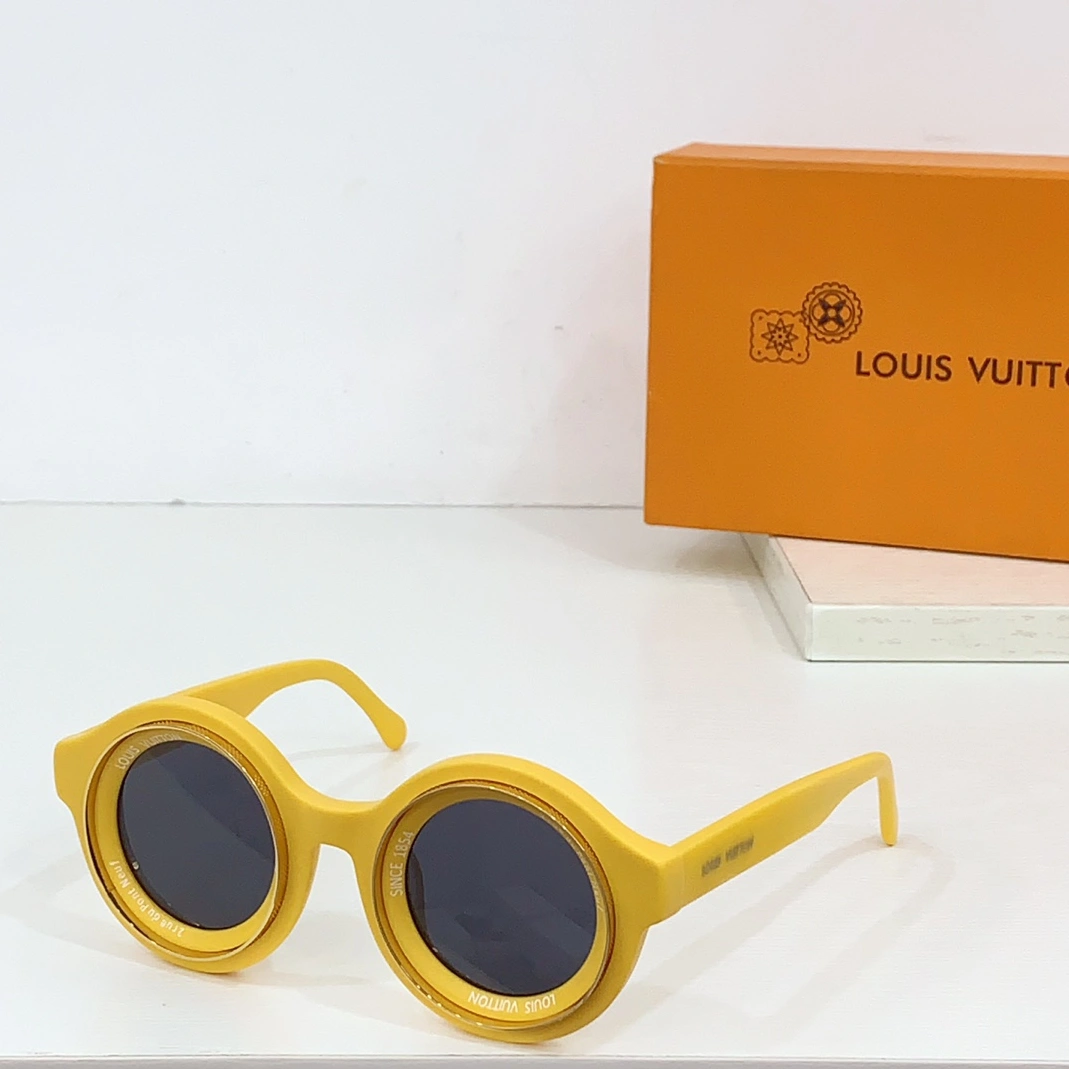 Louis Vuitton AAA Quality Sunglasses Lightweight 9185