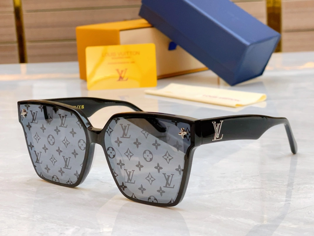 Louis Vuitton AAA Quality Sunglasses ModernLook 6631