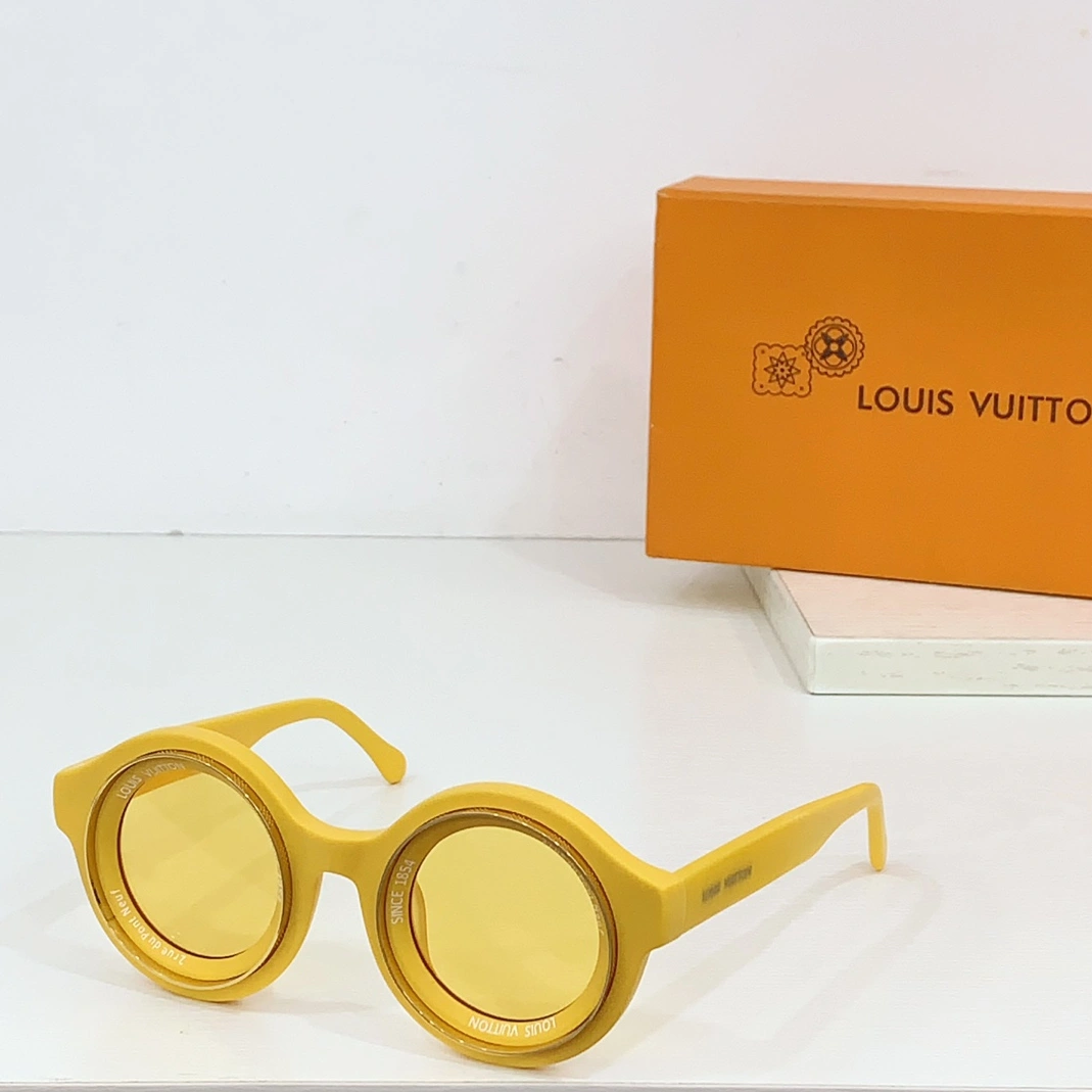 Louis Vuitton AAA Quality Sunglasses NewStyle 5618