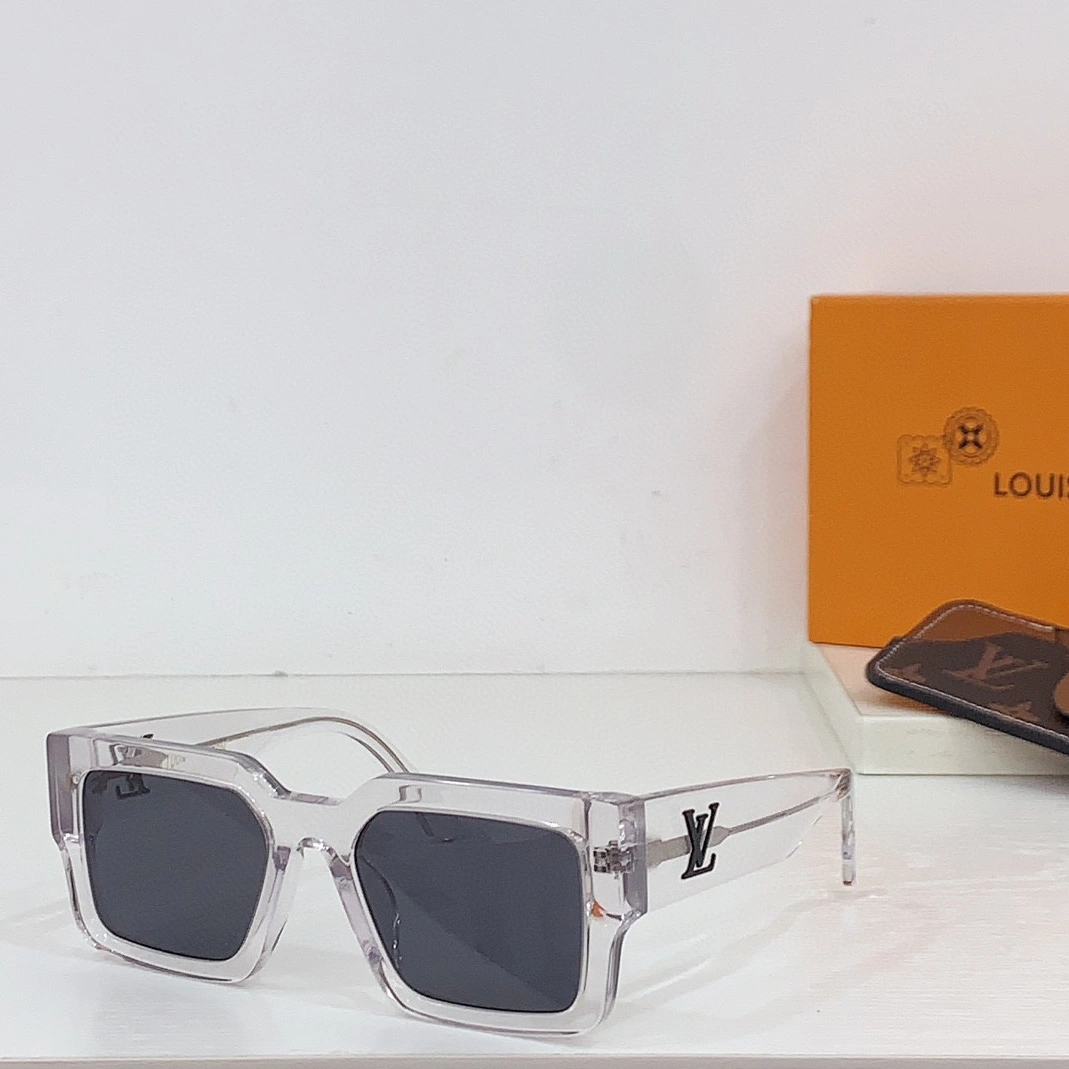 Louis Vuitton AAA Quality Sunglasses Refined 9689