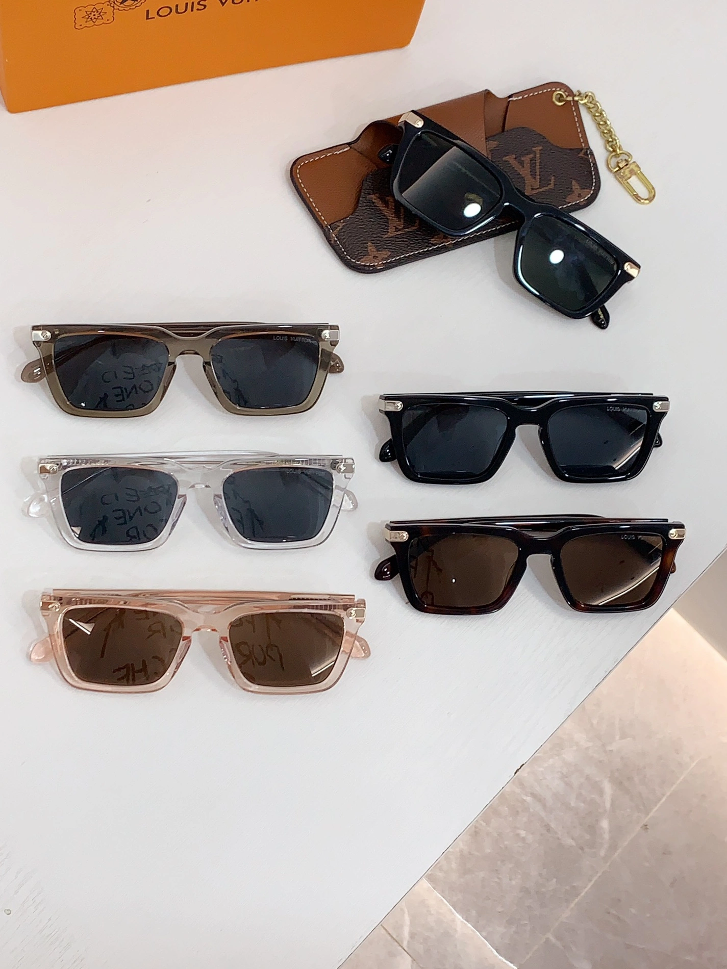 Louis Vuitton AAA Quality Sunglasses Reliable 8687